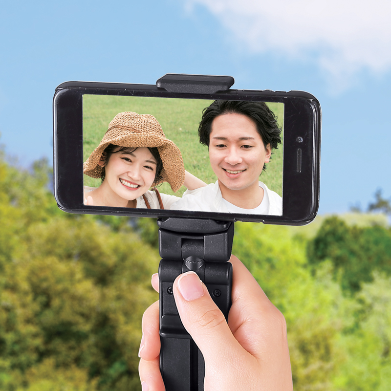 挟んで使えるマルチスマホスタンド（6）