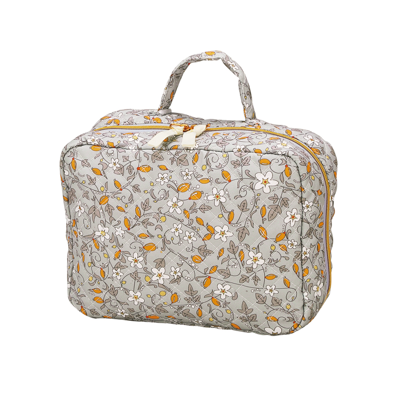 フィオリート・ハンドル付きキルティングオープンポーチ（5）