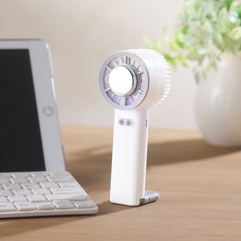 ペルチェ2WAYハンディファン(カラビナ付き)（2）