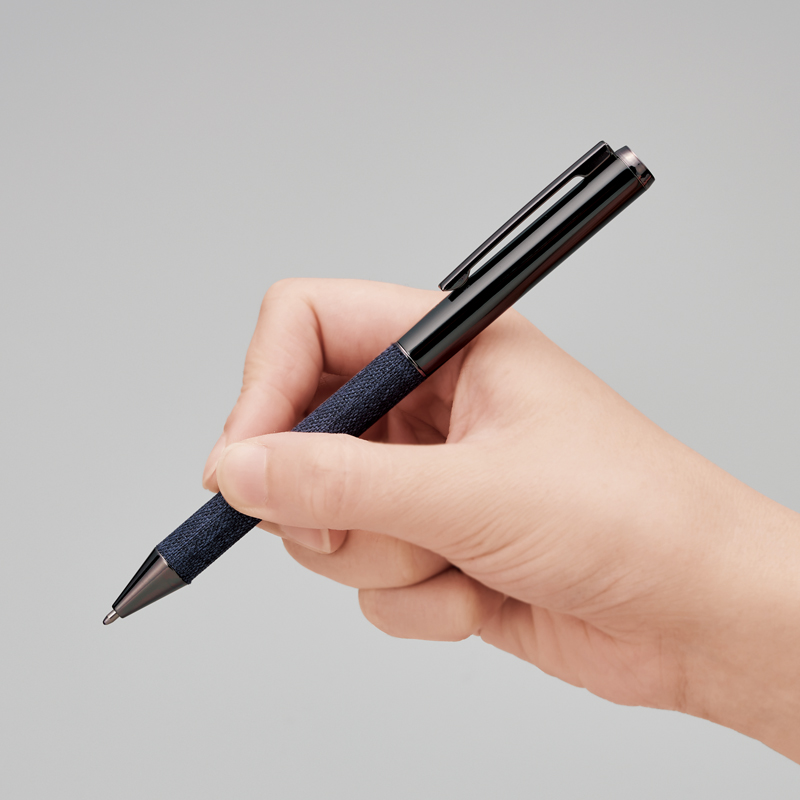 リサイクルPET生地使用ボールペン(ケース入り)（3）