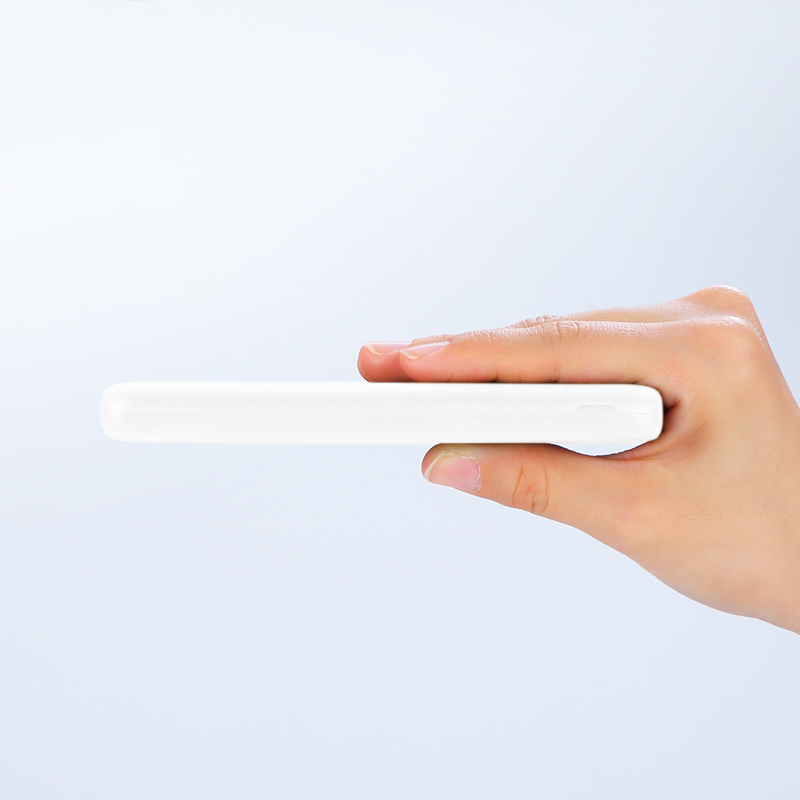 PD20W急速充電対応モバイルバッテリー10000(ホワイト)（4）