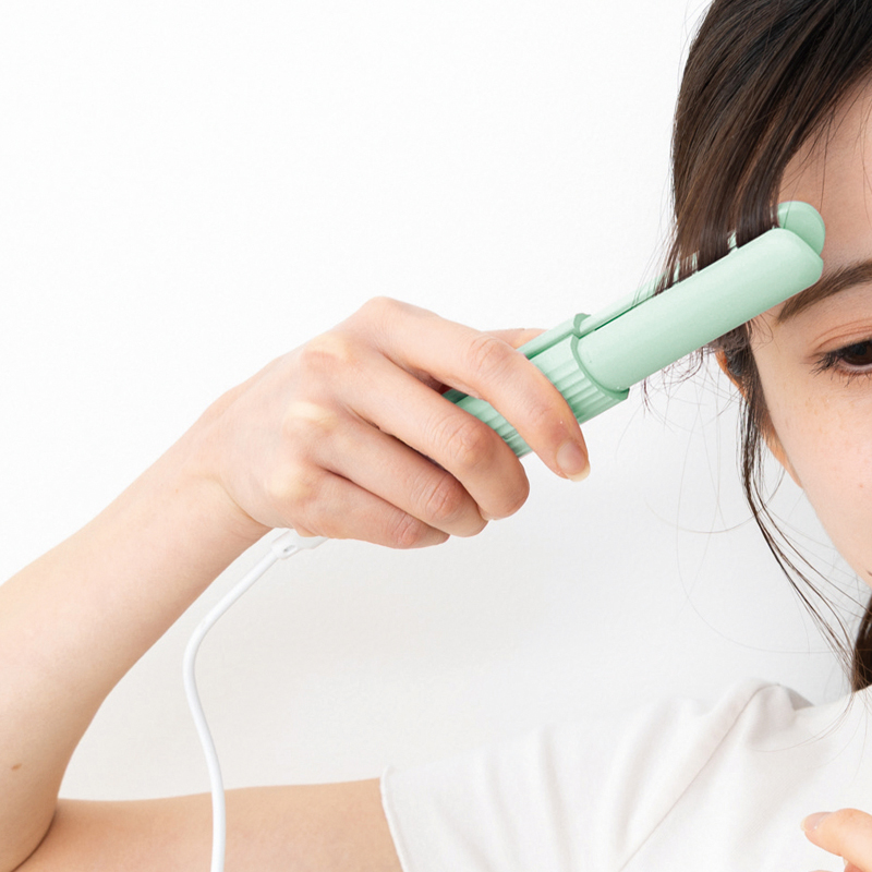 USB給電式コンパクトヘアアイロン(グリーン)（5）