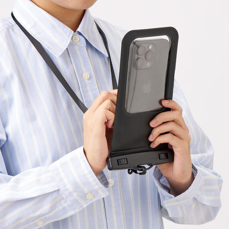 モバイルウォータープルーフポーチ 6.7インチ ver.2 ブラック（4）