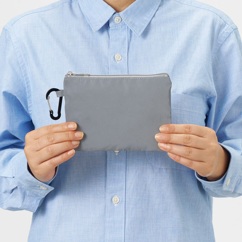 リフレクターポーチ(M)グレー（2）